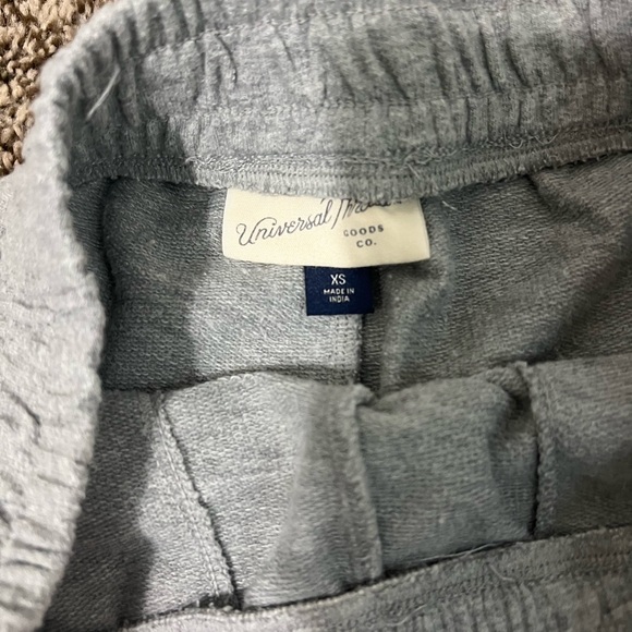 Universal thread shorts - Picture 3 of 3